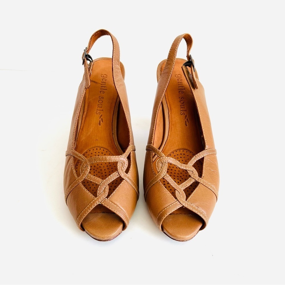 Gentle Souls Leather Peep toe Rem and Feel Slingback Heel Shoes